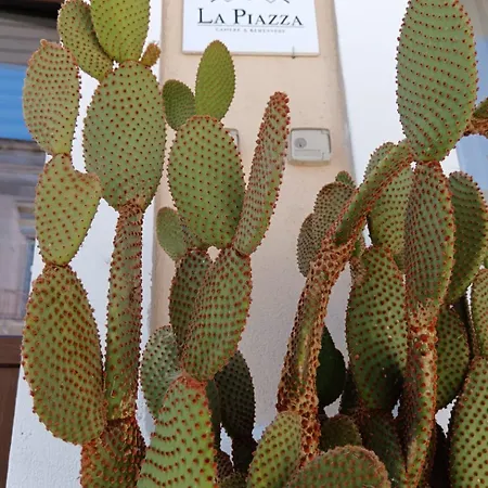 La Piazza * San Giorgio Ionico